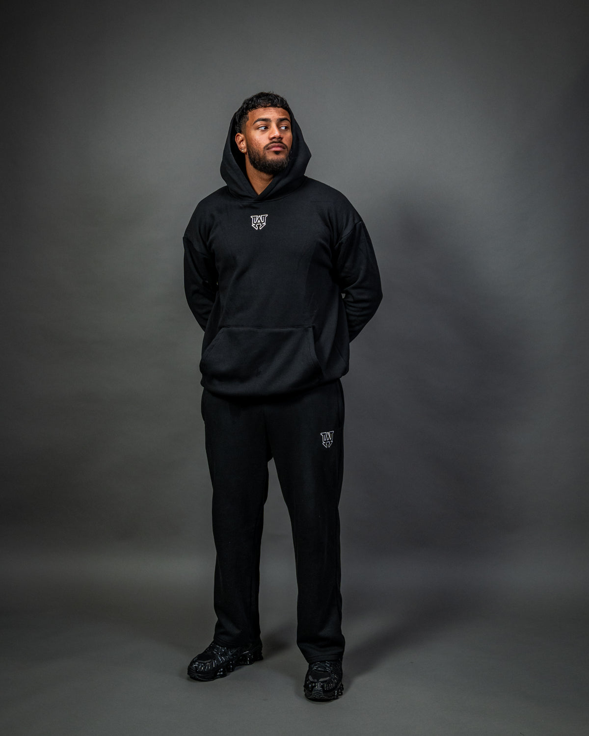 NIGHTFALL PULLOVER HOODIE