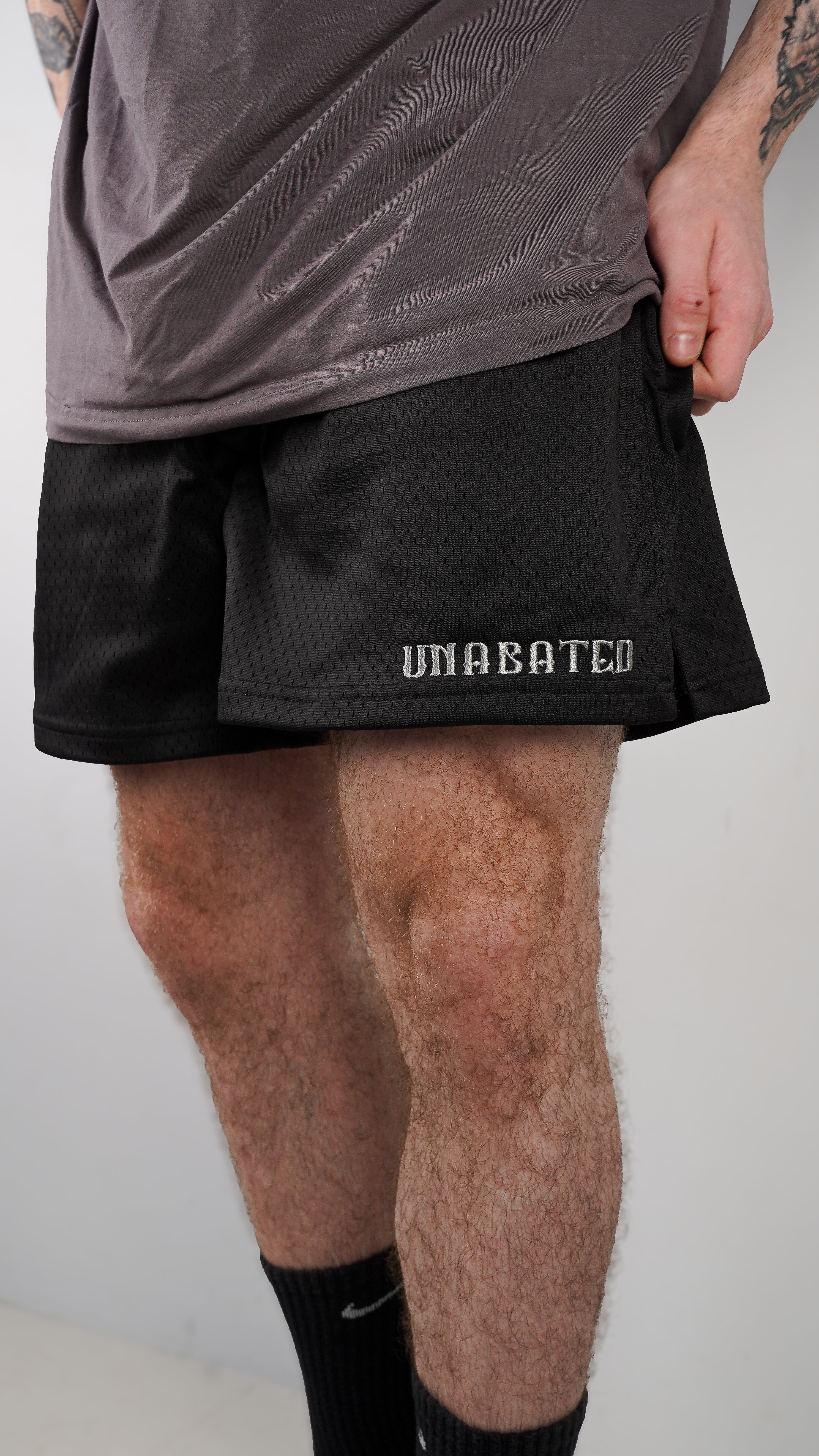 SIGNATURE MESH SHORTS